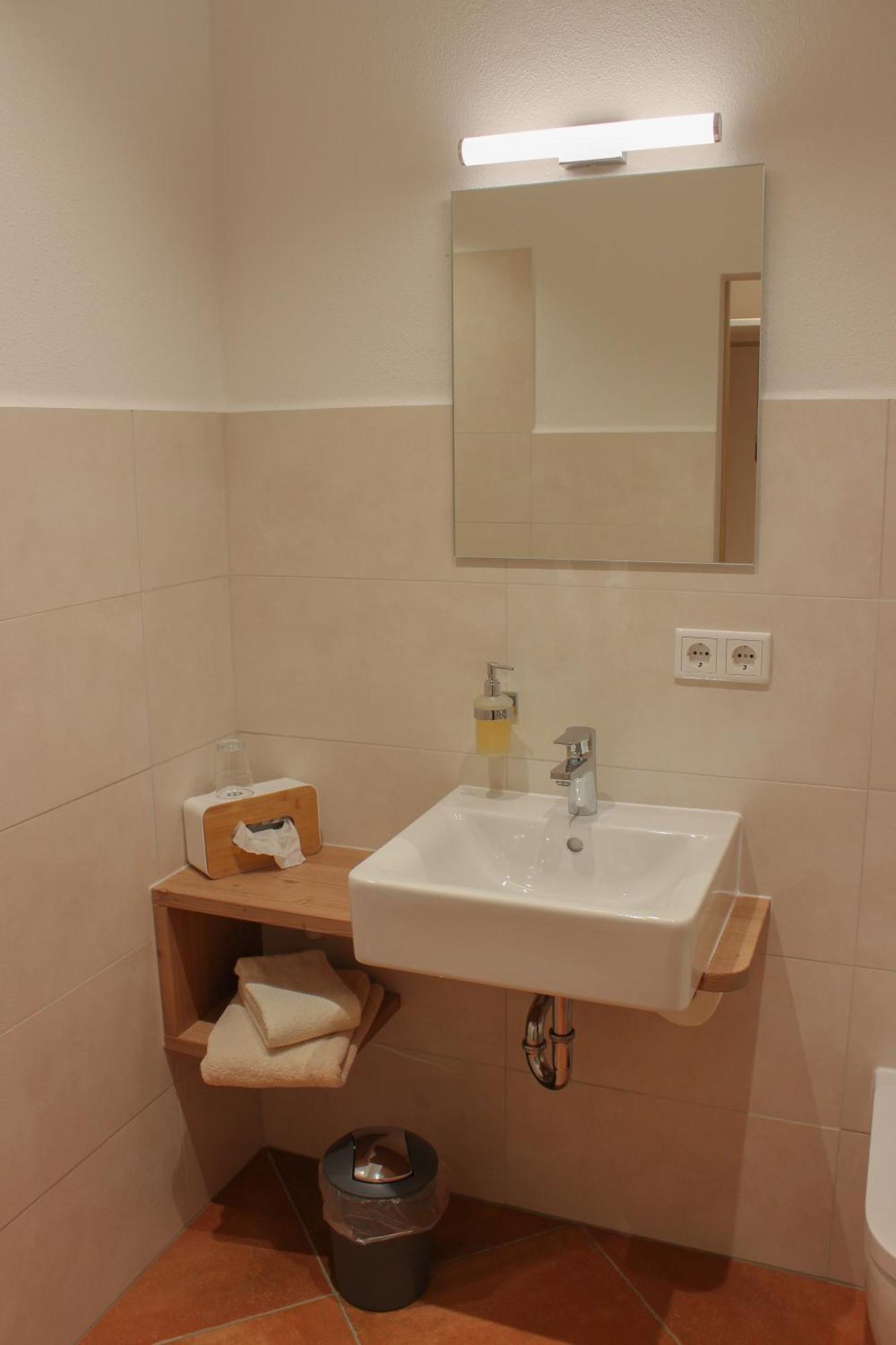 Wirtsberg Pension & Cafe Eching  Zewnętrze zdjęcie