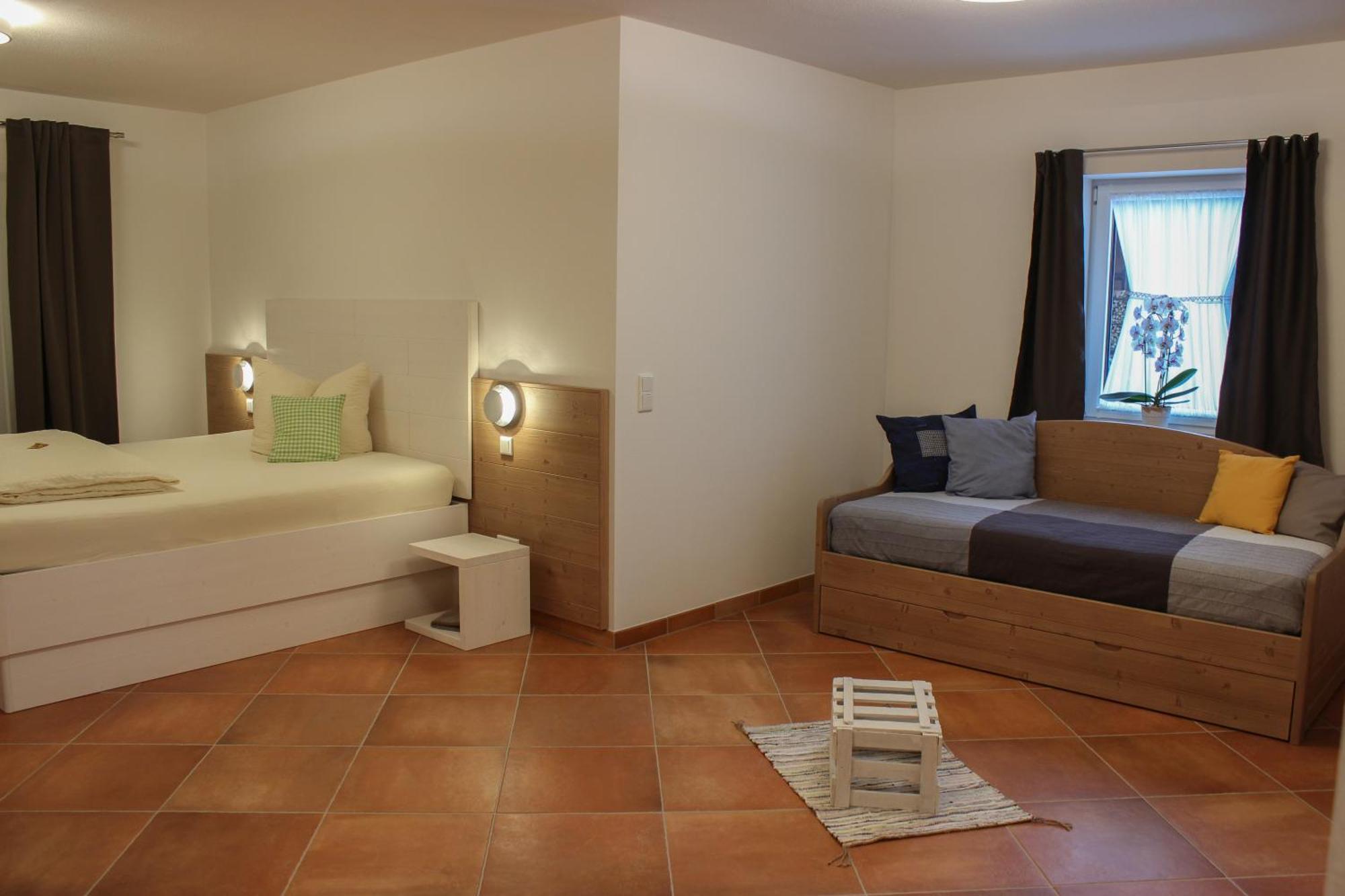 Wirtsberg Pension & Cafe Eching  Zewnętrze zdjęcie